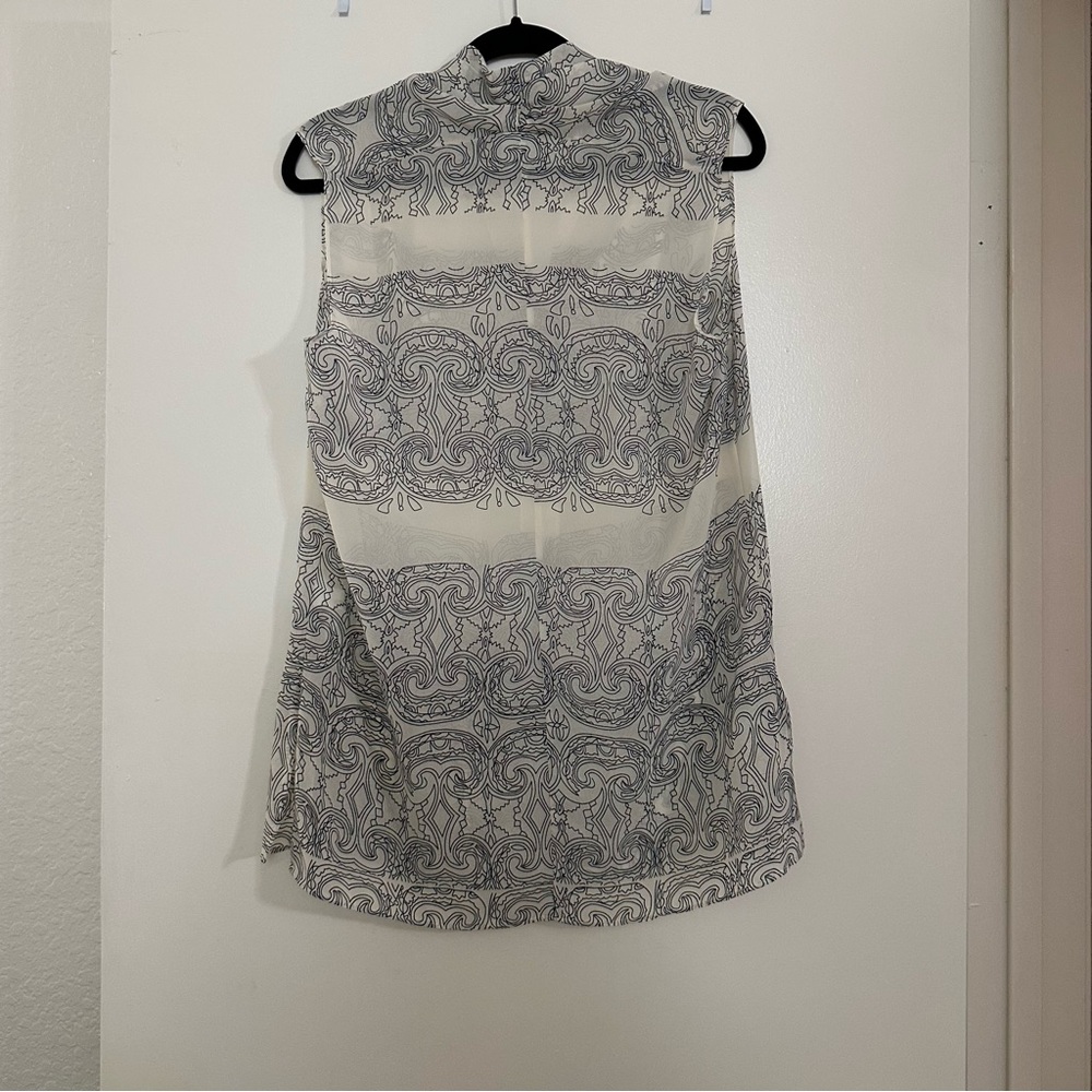 CAbi #3091 Scrollwork Pullover Sleeveless Tunic Tank Blouse - Picture 7 of 8